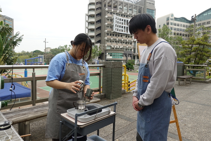 2025/3/19 街頭音樂會X手沖咖啡體驗活動X趣味夜燈彩繪DIY活動圖片