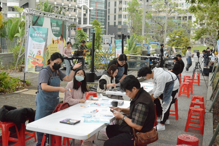 2025/3/19 街頭音樂會X手沖咖啡體驗活動X趣味夜燈彩繪DIY活動圖片