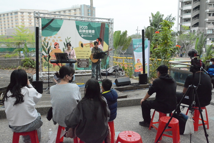 2025/3/19 街頭音樂會X手沖咖啡體驗活動X趣味夜燈彩繪DIY活動圖片