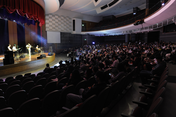 2025/11/3璀璨60th x 正修之夜圖片