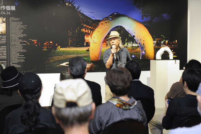 2026/5/8「那片礁」鄭宏南個展開幕活動圖片