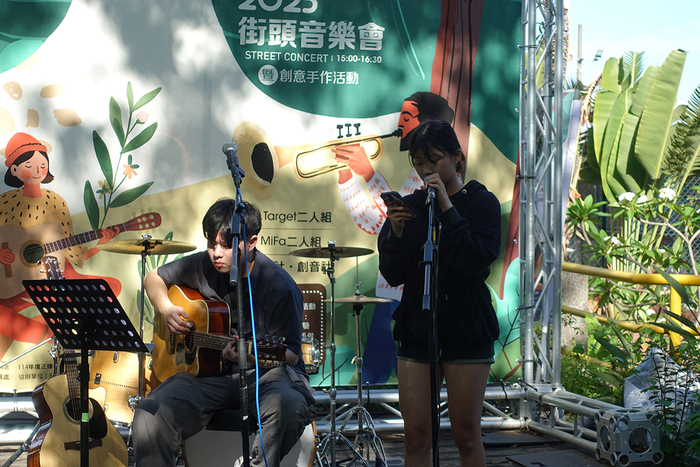 2025/5/21療癒彩繪波波球手做X街頭音樂會-弦舞吉他社、創作音樂社圖片