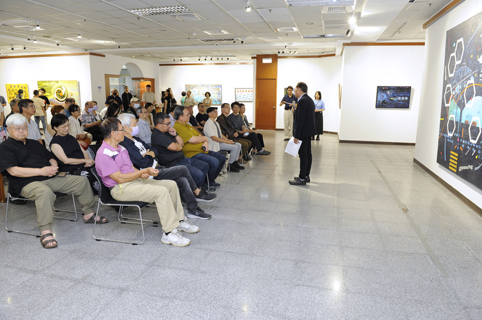 洪明爵人類世之下多元共生個展圖片