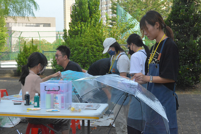2025/10/29街頭音樂會X「傘不住的創意」雨傘塗鴉X手沖咖啡體驗活動圖片