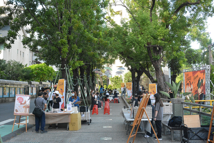 2025/10/29街頭音樂會X「傘不住的創意」雨傘塗鴉X手沖咖啡體驗活動圖片