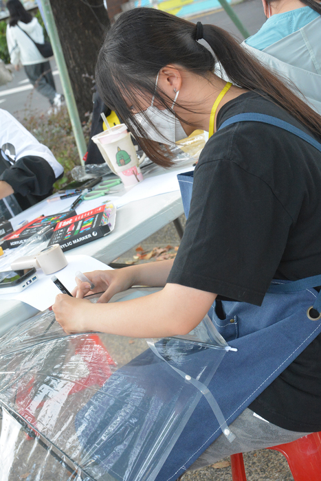 2025/10/29街頭音樂會X「傘不住的創意」雨傘塗鴉X手沖咖啡體驗活動圖片