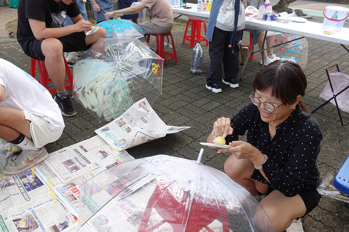 2025/10/29街頭音樂會X「傘不住的創意」雨傘塗鴉X手沖咖啡體驗活動圖片