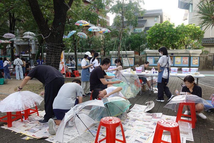 2025/10/29街頭音樂會X「傘不住的創意」雨傘塗鴉X手沖咖啡體驗活動圖片