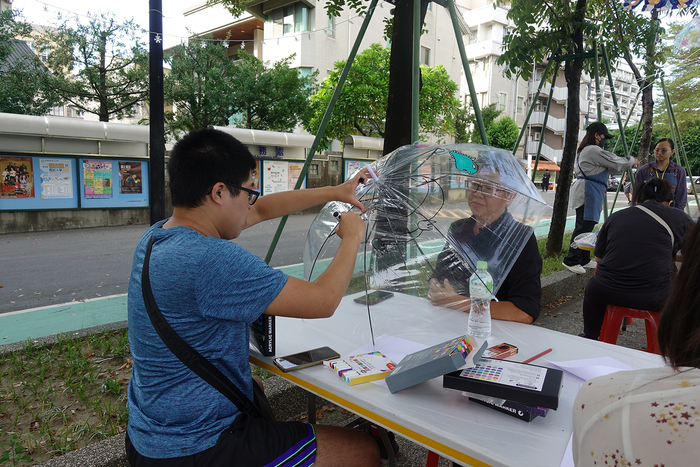 2025/10/29街頭音樂會X「傘不住的創意」雨傘塗鴉X手沖咖啡體驗活動圖片