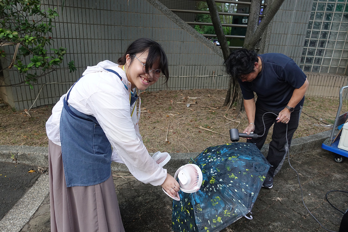 2025/10/29街頭音樂會X「傘不住的創意」雨傘塗鴉X手沖咖啡體驗活動圖片