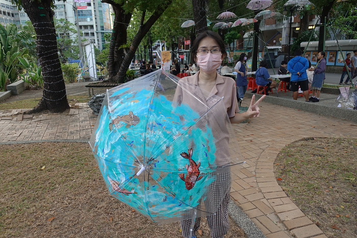 2025/10/29街頭音樂會X「傘不住的創意」雨傘塗鴉X手沖咖啡體驗活動圖片