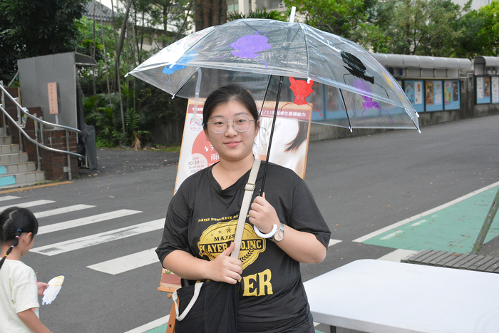 2025/10/29街頭音樂會X「傘不住的創意」雨傘塗鴉X手沖咖啡體驗活動圖片