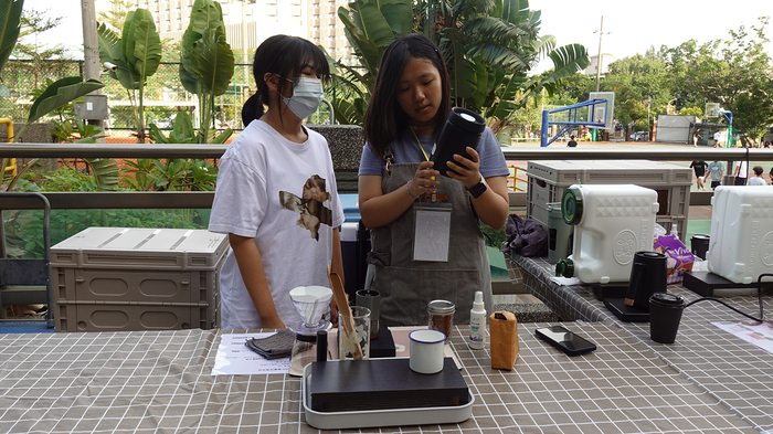 2025/10/29街頭音樂會X「傘不住的創意」雨傘塗鴉X手沖咖啡體驗活動圖片