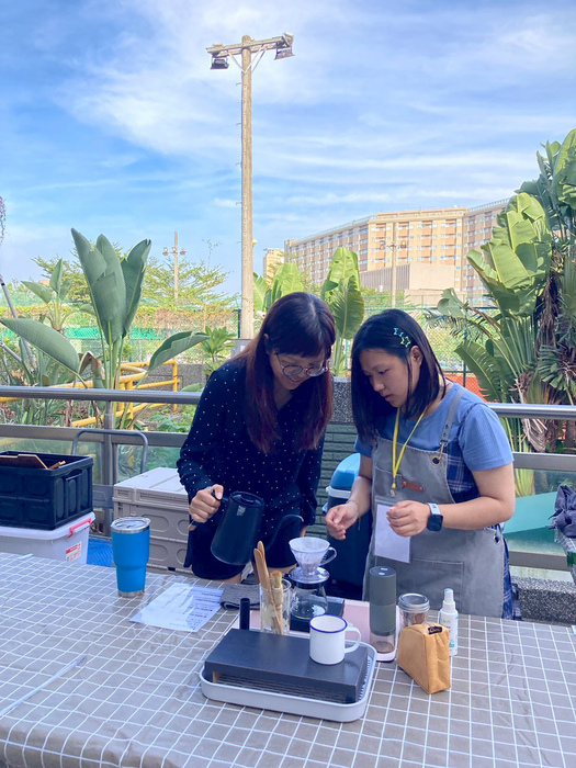 2025/10/29街頭音樂會X「傘不住的創意」雨傘塗鴉X手沖咖啡體驗活動圖片