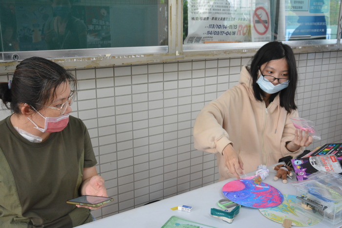 2026/4/1 浮影流光：水拓印染藝術扇創作DIY圖片
