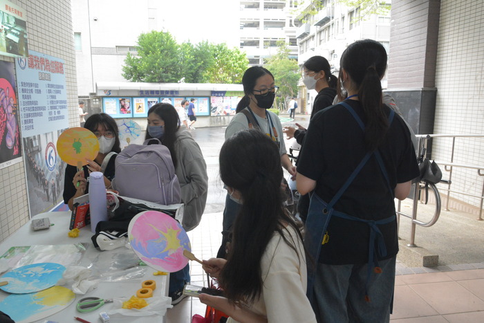 2026/4/1 浮影流光：水拓印染藝術扇創作DIY圖片