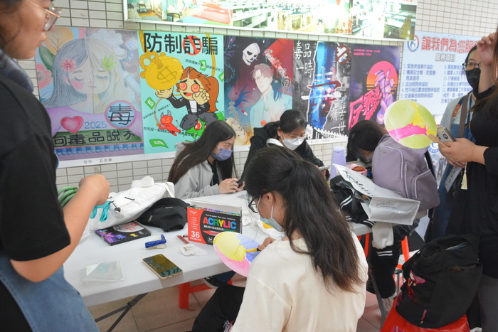 2026/4/1 浮影流光：水拓印染藝術扇創作DIY圖片