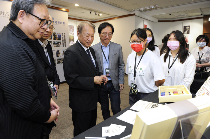 2026/4/17正修科技大學視覺傳達設計系畢業展《變態LAB》圖片