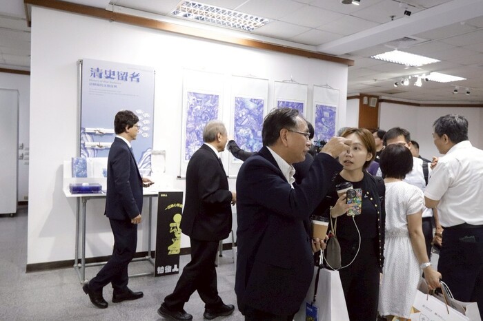 視傳系畢業成果展-椅後人開幕活動圖片