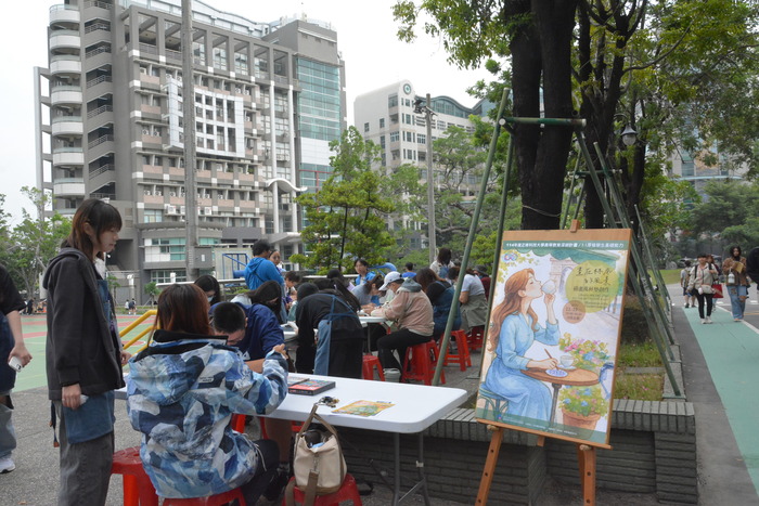 20251119-街頭音樂會-弦舞吉他社 × 創音社X手沖咖啡體驗活動X插畫風杯墊創作圖片