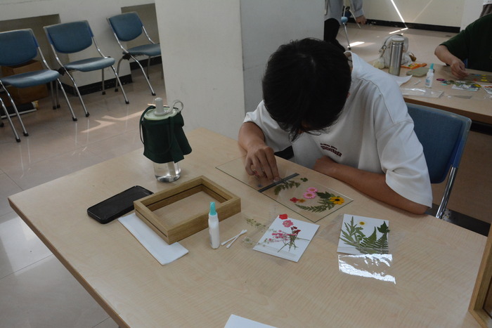2026/4/22「時光凝花」壓花告示牌手作體驗圖片