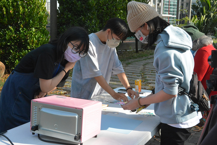 2026/3/11校園街頭音樂會X多巴胺製造所：手繪熱縮片吊飾X咖啡手沖體驗圖片