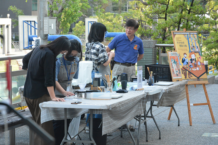 2026/3/11校園街頭音樂會X多巴胺製造所：手繪熱縮片吊飾X咖啡手沖體驗圖片